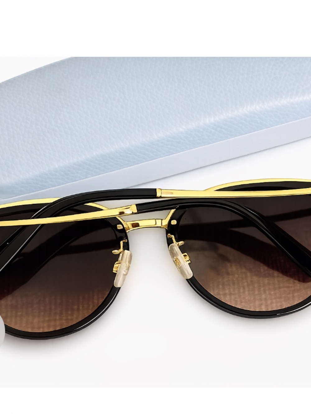 Swarovski $299 SWAN Sunglasses with Case - Picture 5 of 7